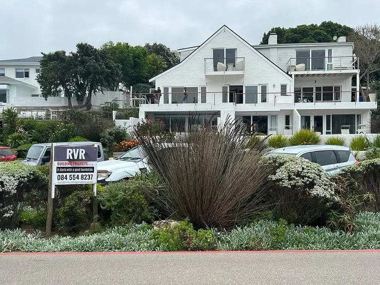 Amanzi Lodge renovation on Leisure Island, Knysna by RVR Building Projects